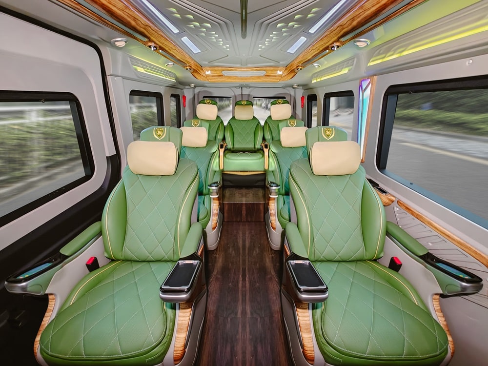 Transit Limousine
